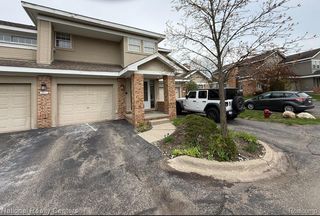 6677 Chimney Sweep, West Bloomfield Charter Township, MI 48322