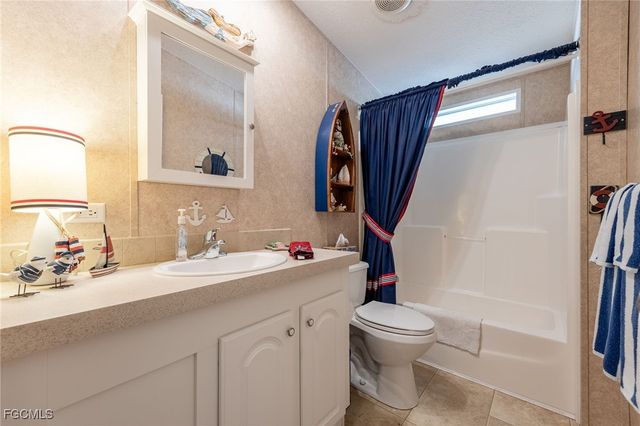 438 Snead DR, North Fort Myers, FL 33903