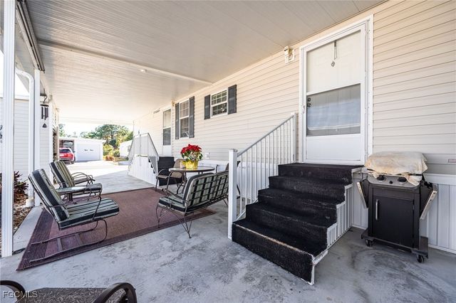 438 Snead DR, North Fort Myers, FL 33903