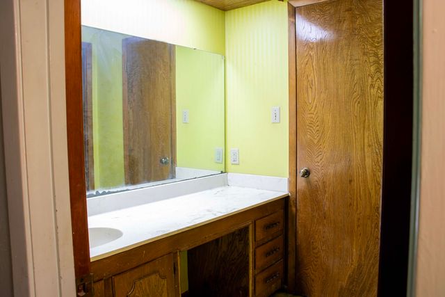 205 Cottonwood Trl, White Oak, TX 75693