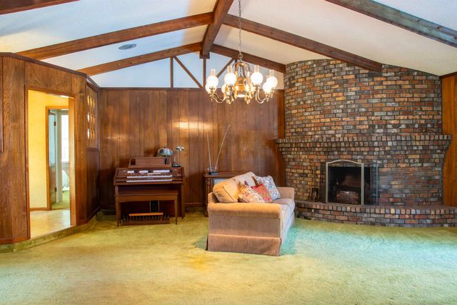 205 Cottonwood Trl, White Oak, TX 75693