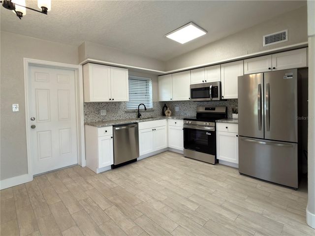 2114 CATHERINE ST, Kissimmee, FL 34741