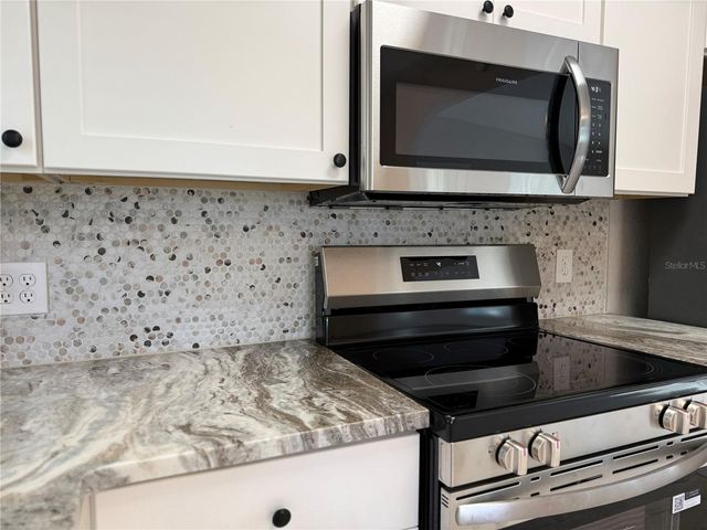 2114 CATHERINE ST, Kissimmee, FL 34741