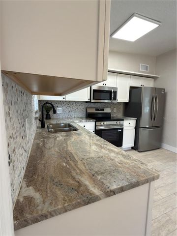 2114 CATHERINE ST, Kissimmee, FL 34741