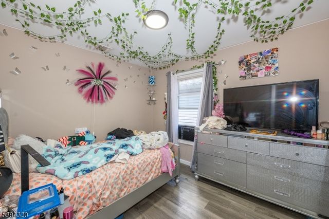 127 Godwin Ave, Paterson City, NJ 07501