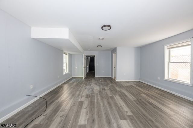 127 Godwin Ave, Paterson City, NJ 07501