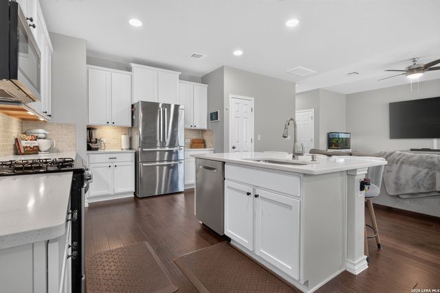 21007 CHESTNUT CV, San Antonio, TX 78266