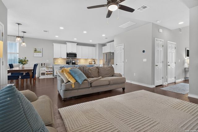 21007 CHESTNUT CV, San Antonio, TX 78266