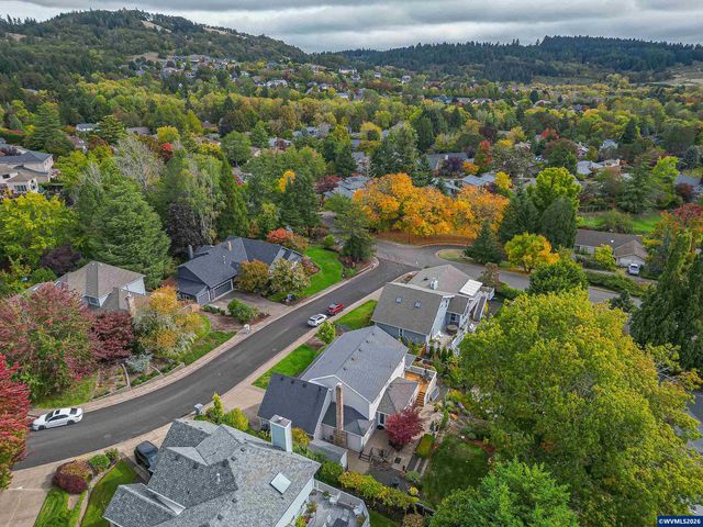 3918 NW Sitka Pl, Corvallis, OR 97330