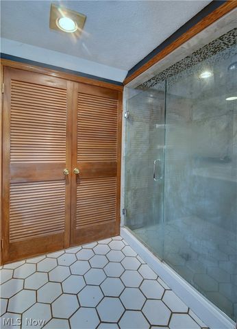 186 S Main Street, Hudson, OH 44236