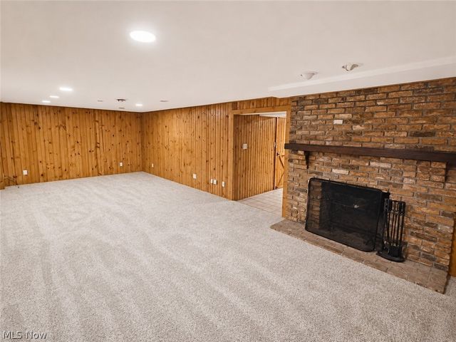 186 S Main Street, Hudson, OH 44236