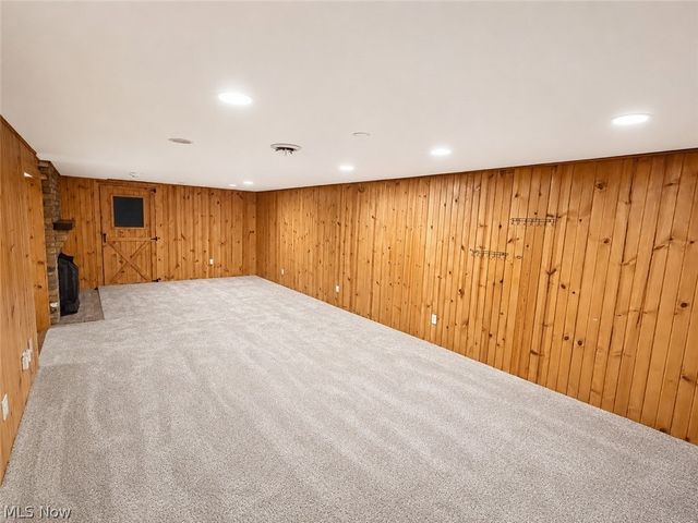186 S Main Street, Hudson, OH 44236