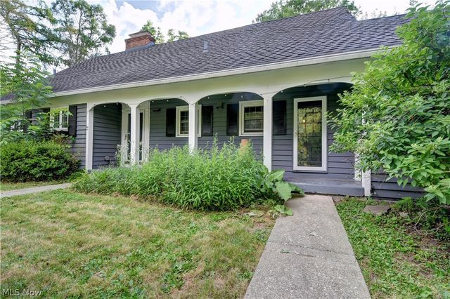 186 S Main Street, Hudson, OH 44236