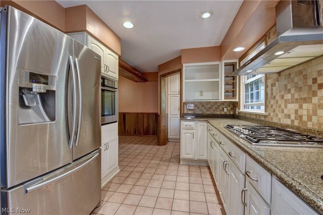 186 S Main Street, Hudson, OH 44236