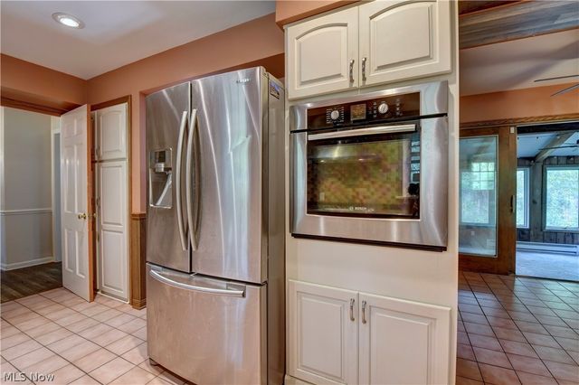 186 S Main Street, Hudson, OH 44236