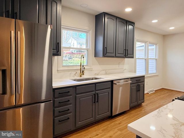 5400 ELLZEY DR, Fairfax, VA 22032
