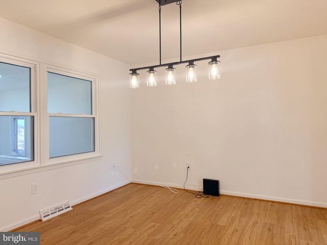 5400 ELLZEY DR, Fairfax, VA 22032