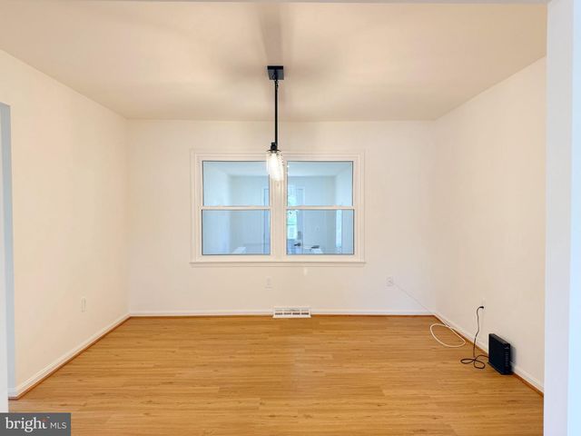 5400 ELLZEY DR, Fairfax, VA 22032