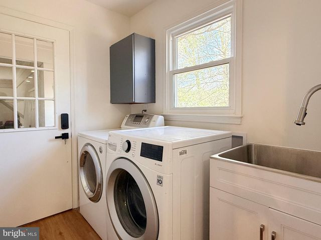 5400 ELLZEY DR, Fairfax, VA 22032