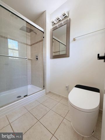 5400 ELLZEY DR, Fairfax, VA 22032
