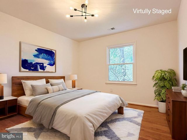 5400 ELLZEY DR, Fairfax, VA 22032