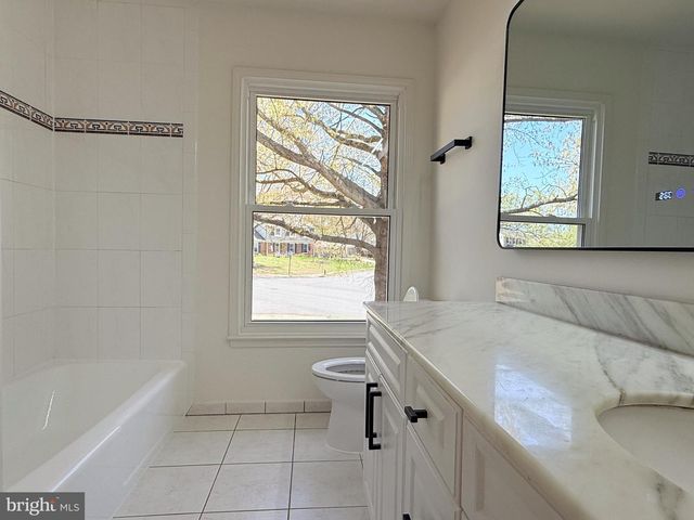 5400 ELLZEY DR, Fairfax, VA 22032