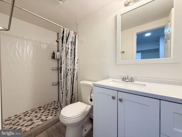 5400 ELLZEY DR, Fairfax, VA 22032