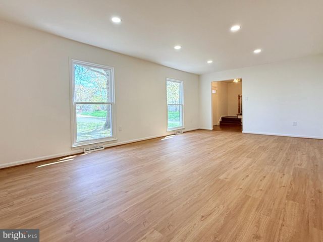 5400 ELLZEY DR, Fairfax, VA 22032