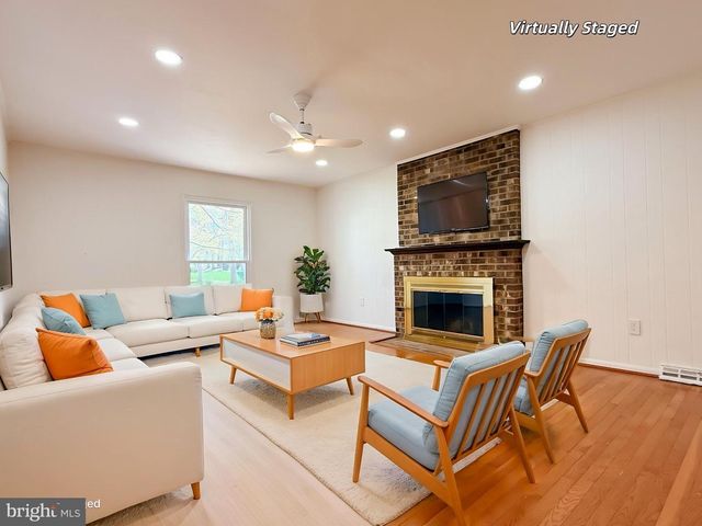 5400 ELLZEY DR, Fairfax, VA 22032