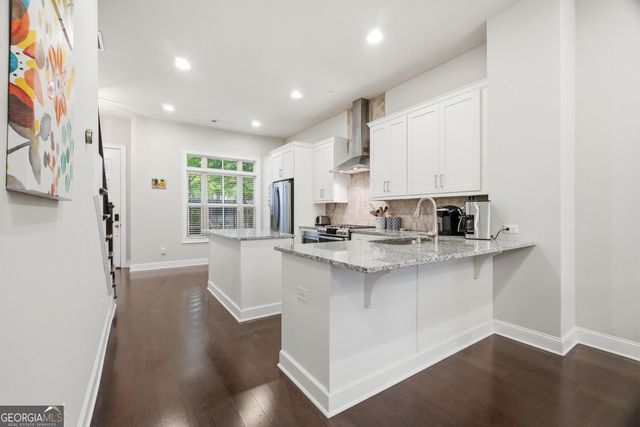 4245 Deming Circle, Sandy Springs, GA 30342