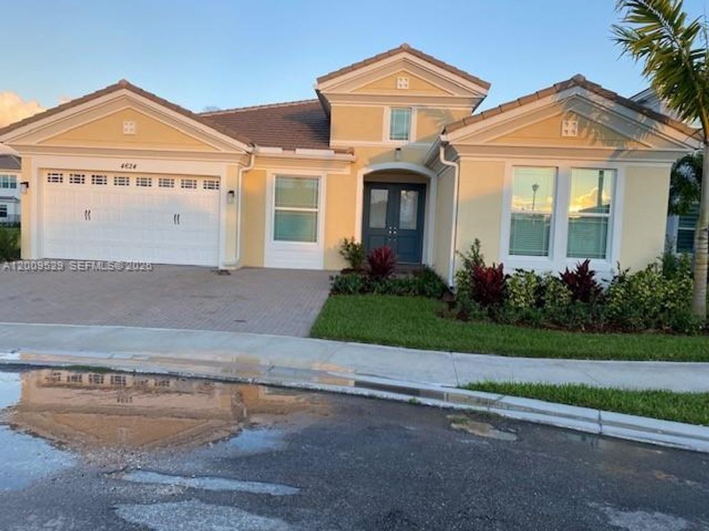 4624 Citrus Blossom Court, Westlake, FL 33470