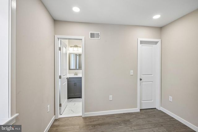 518 GREENWICH ST, Philadelphia, PA 19147