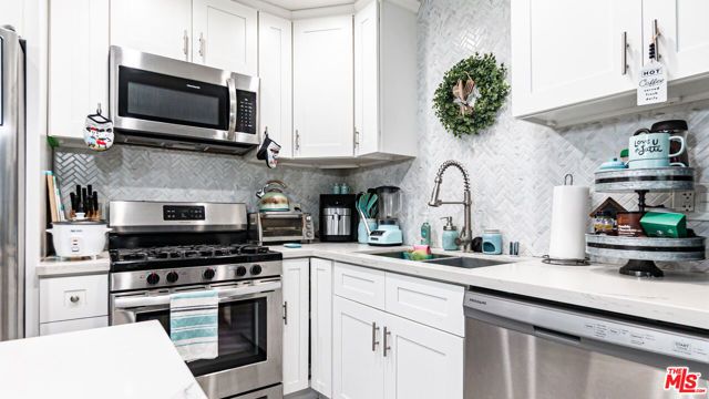 533 Doverdale Avenue, La Puente, CA 91744