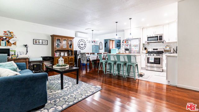 533 Doverdale Avenue, La Puente, CA 91744