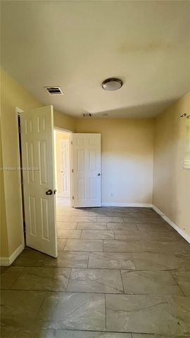 706 SW 4th Ter 4, Dania Beach, FL 33004