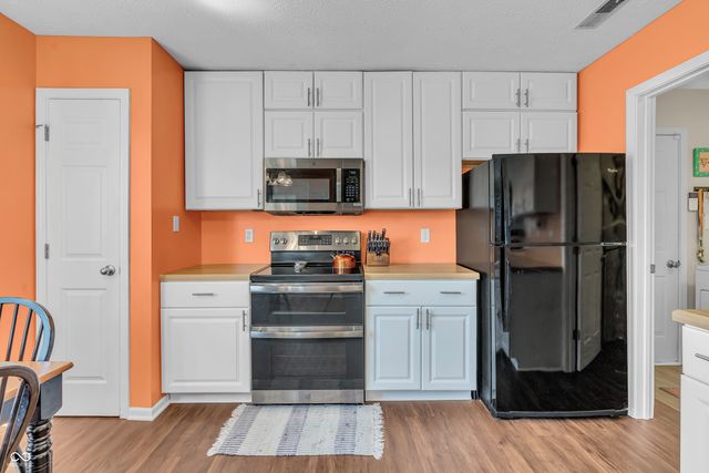 4103 Sungate Court, Indianapolis, IN 46239