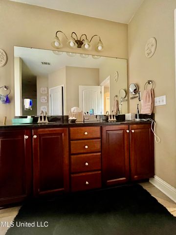 13715 Fox Hill Drive, Gulfport, MS 39503