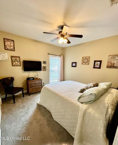 13715 Fox Hill Drive, Gulfport, MS 39503