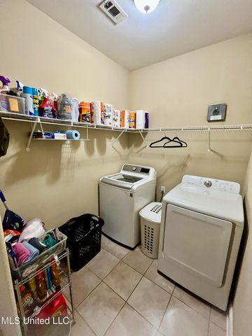 13715 Fox Hill Drive, Gulfport, MS 39503