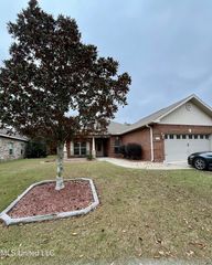 13715 Fox Hill Drive, Gulfport, MS 39503