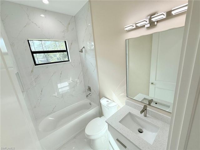4447 6th AVE NE, Naples, FL 34120