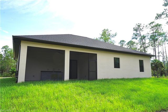 4447 6th AVE NE, Naples, FL 34120