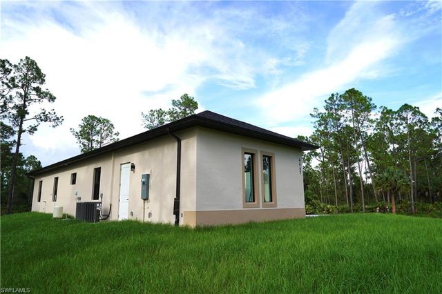 4447 6th AVE NE, Naples, FL 34120
