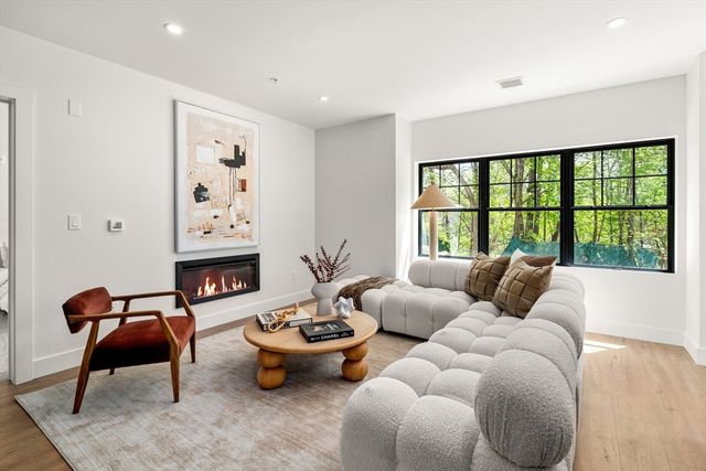 20 Audubon Way 108, Canton, MA 02021