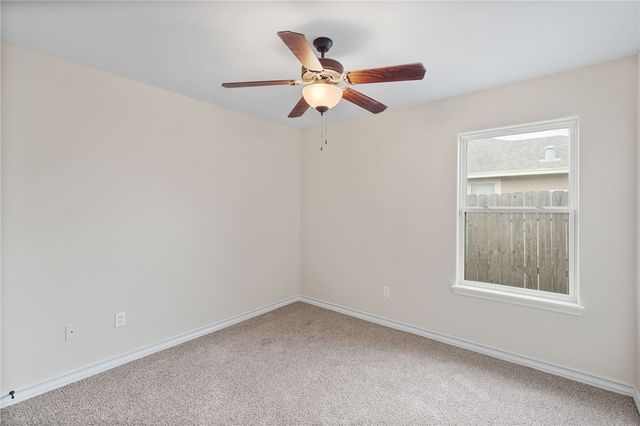 7430 Trail Creek Dr, Corpus Christi, TX 78414