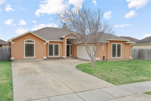 7430 Trail Creek Dr, Corpus Christi, TX 78414