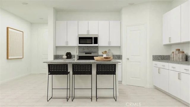 17591 Bassets Street, Hesperia, CA 92345