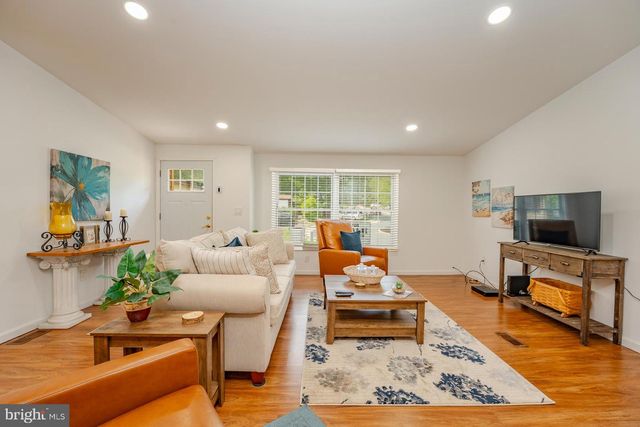 24 HOLLY CT, Mays Landing, NJ 08330