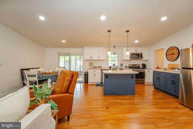 24 HOLLY CT, Mays Landing, NJ 08330