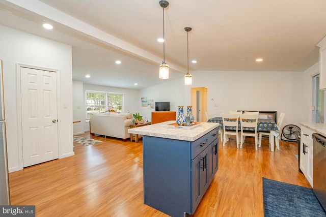 24 HOLLY CT, Mays Landing, NJ 08330